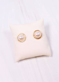 Bruno Pearl Stud Earring GOLD: Default