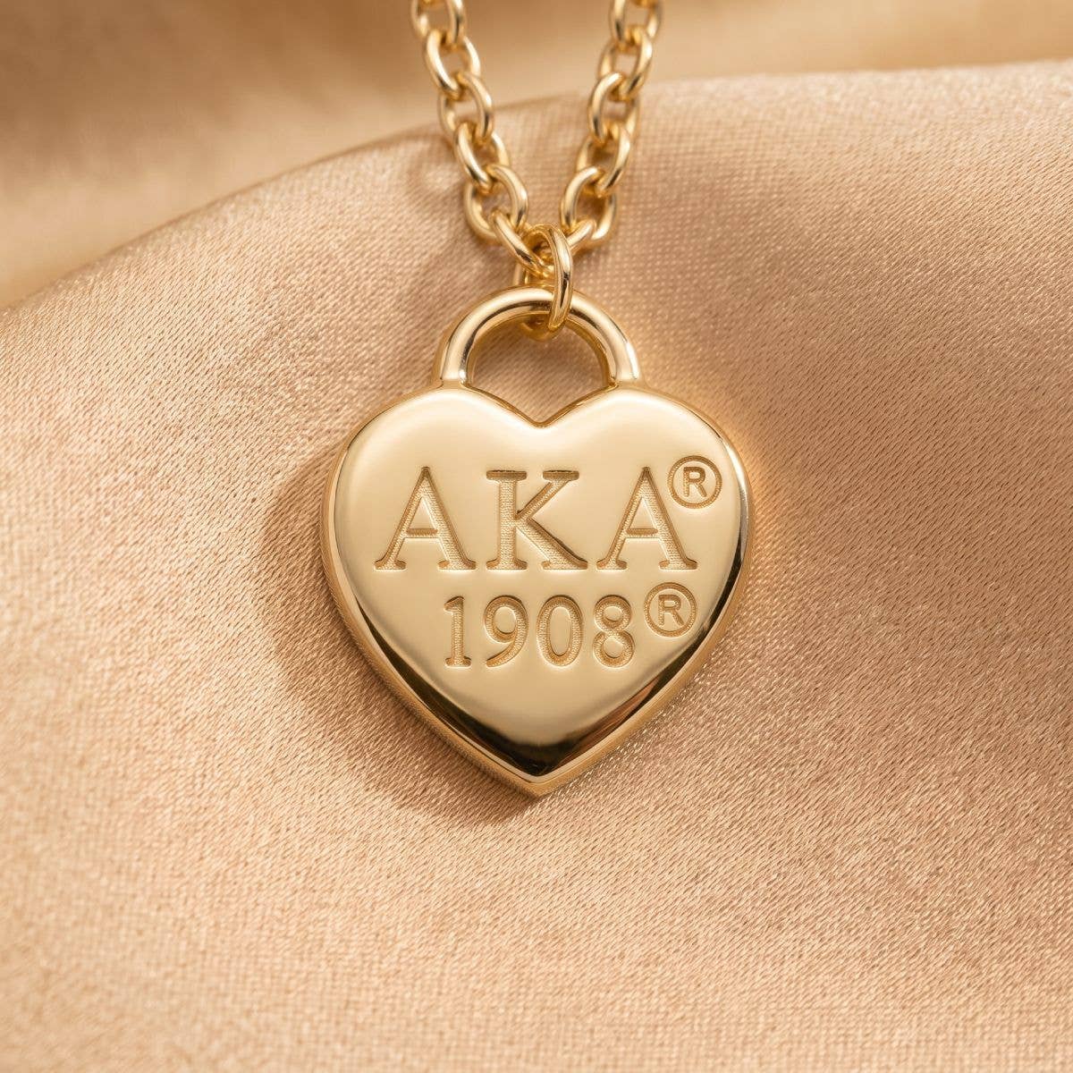 AKA Gold 1908 Legacy Heart Lock Chain Necklace: Gold / Gold / 18 inches