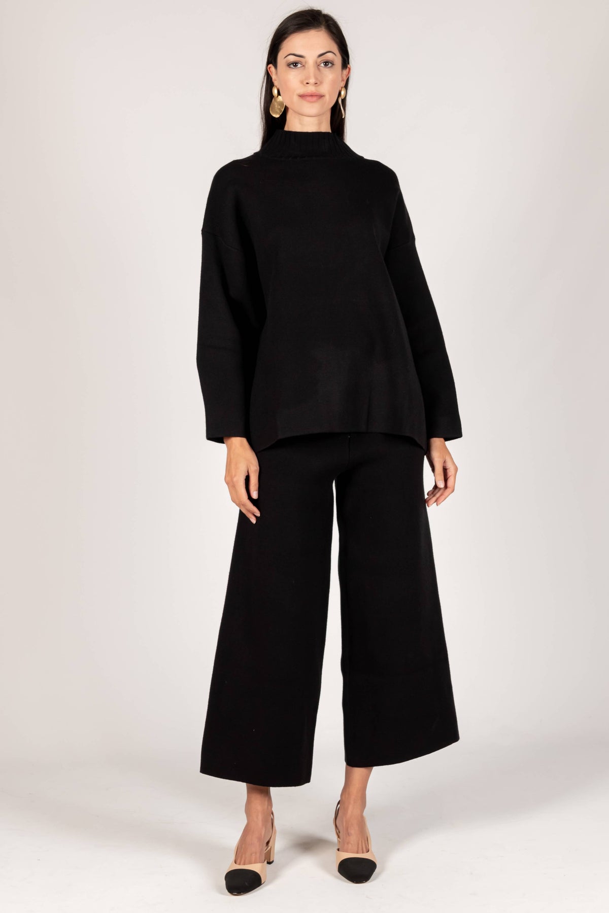 P. CILL Turtleneck Sweater Top: Black