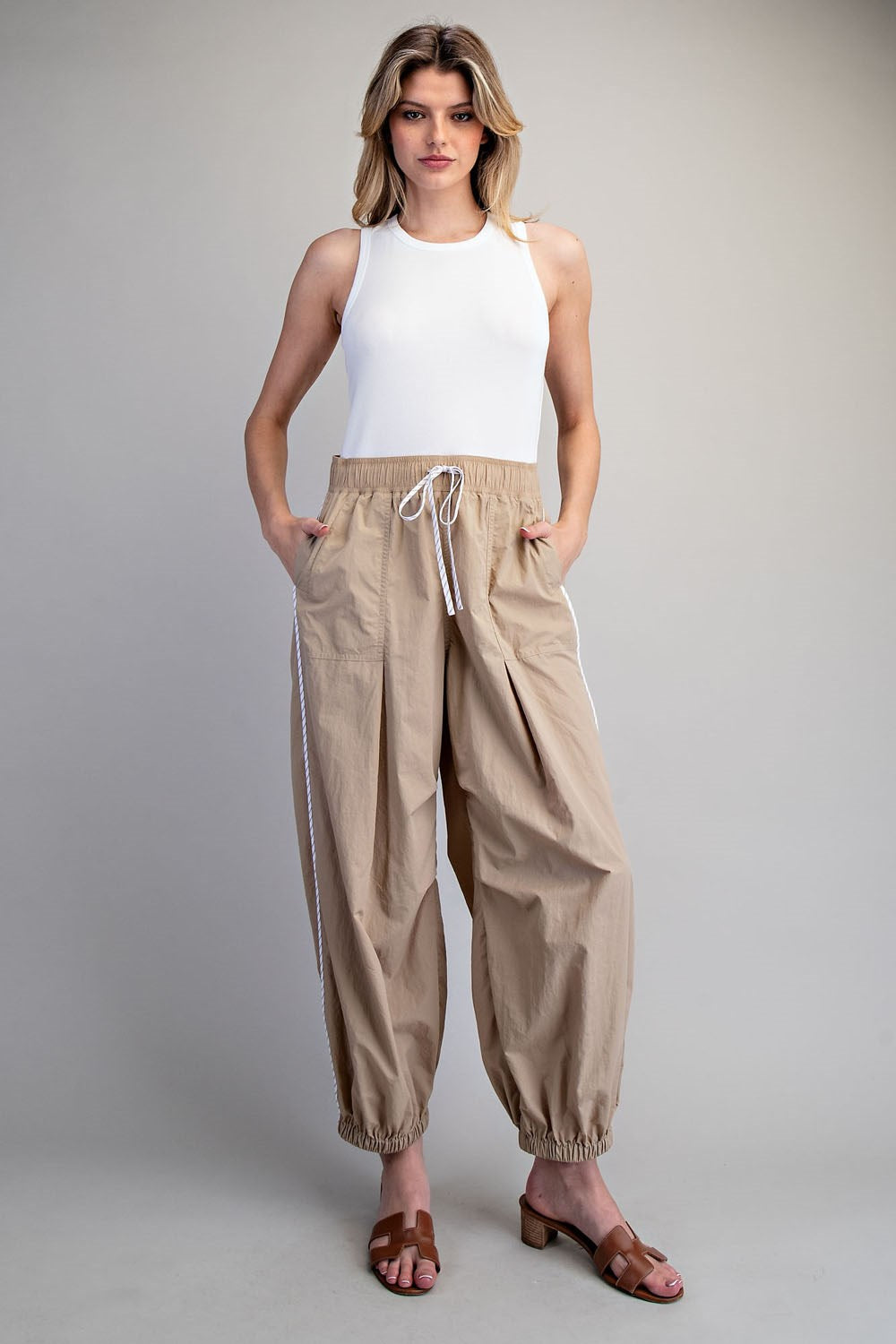 Klarity Contrast One Piece Sleeveless Jumpsuit