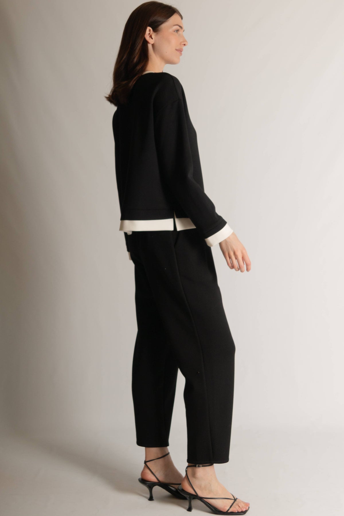 P. CILL Butter Modal Contrast Border Top: Black/Ivory / Large