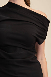 Asymmetric Pleated Top: Black / L