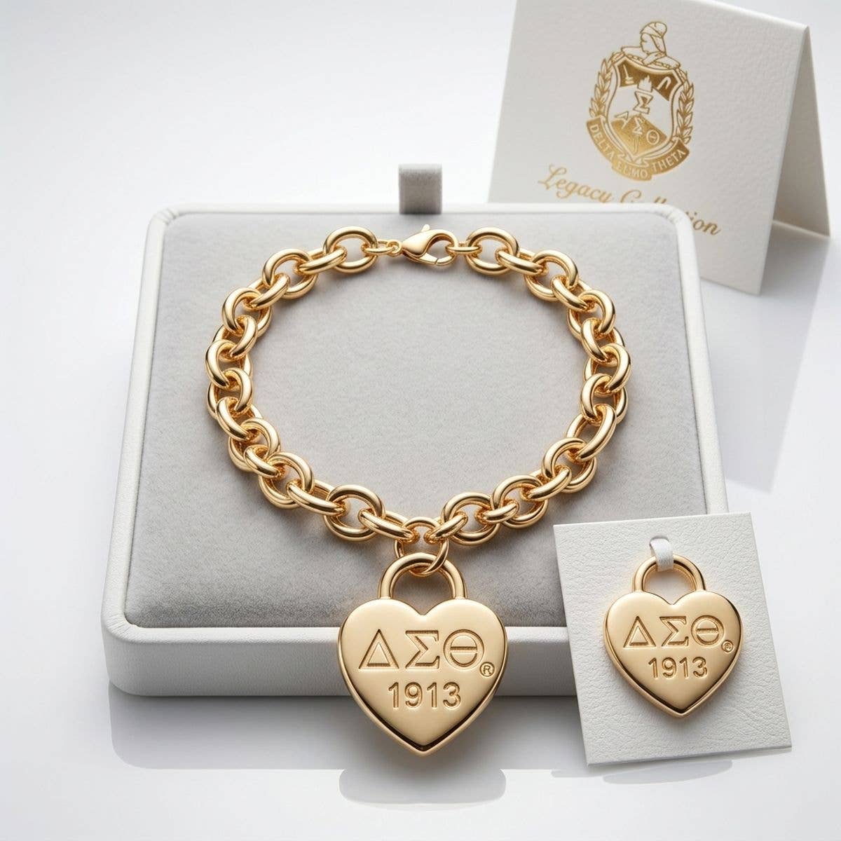 DST Gold 1913 Legacy Heart Lock Chain Bracelet: Gold / Gold / 8 inches
