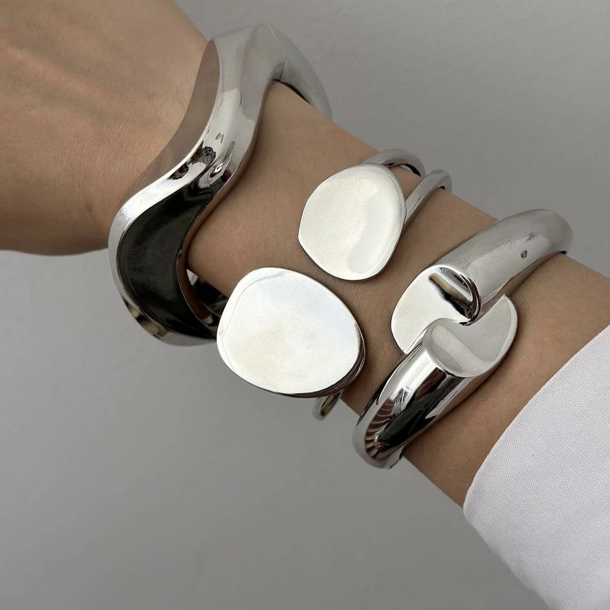 FASHIONABLE AND VERSATILE BRACELET WITH DESIGN_CWMM3118: TYPE1 / (OS) 1