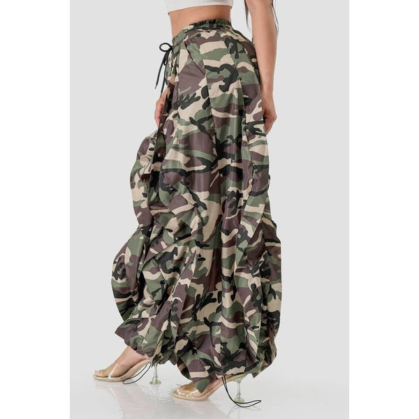 REBEL DRIFT RUFFLE PARACHUTE PANTS: CAMO / S-M-L-XL(2-2-2-2)