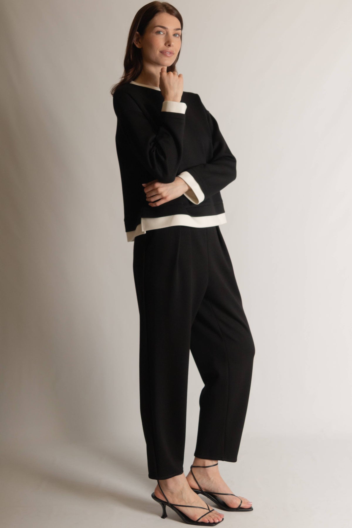 P. CILL Butter Modal Contrast Border Top: Black/Ivory / Large