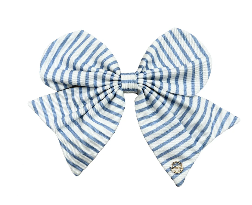 Mary Square Magnetic Cake Stand & Bow