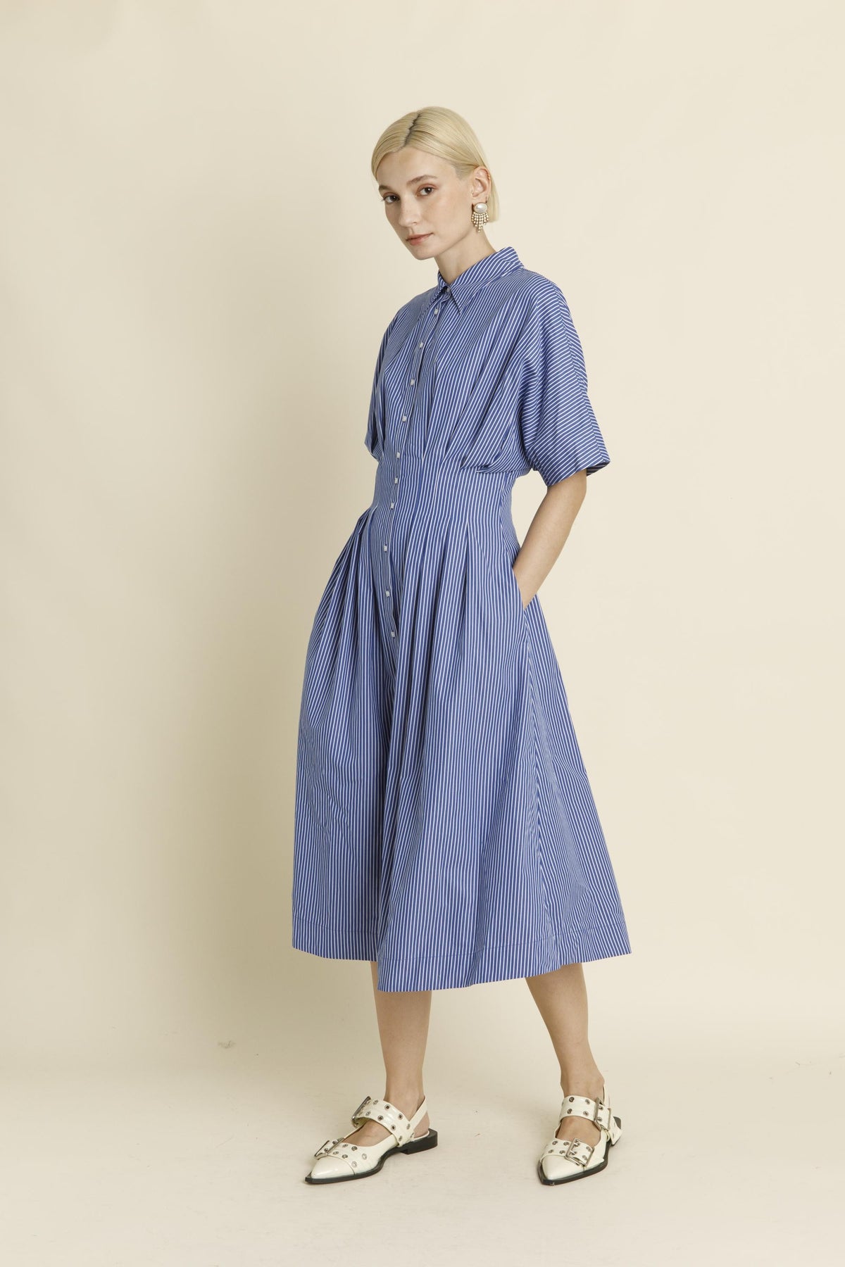 Kori BUTTON FRONT PLEATED MIDI SHIRT DRESS