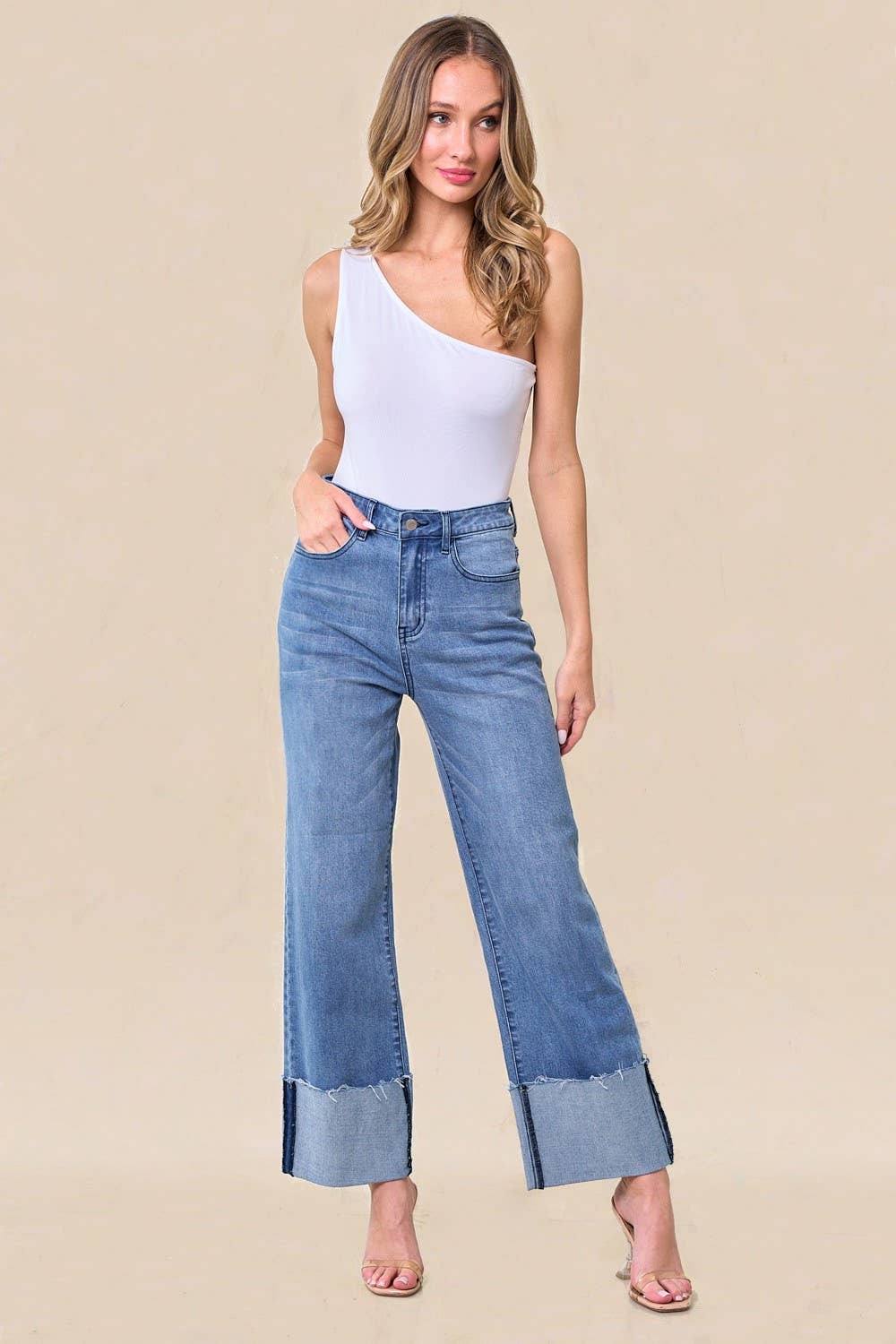STRAIGHT LEG BOYFRIEND FIT CUFFED JEANS -LT DENIM
