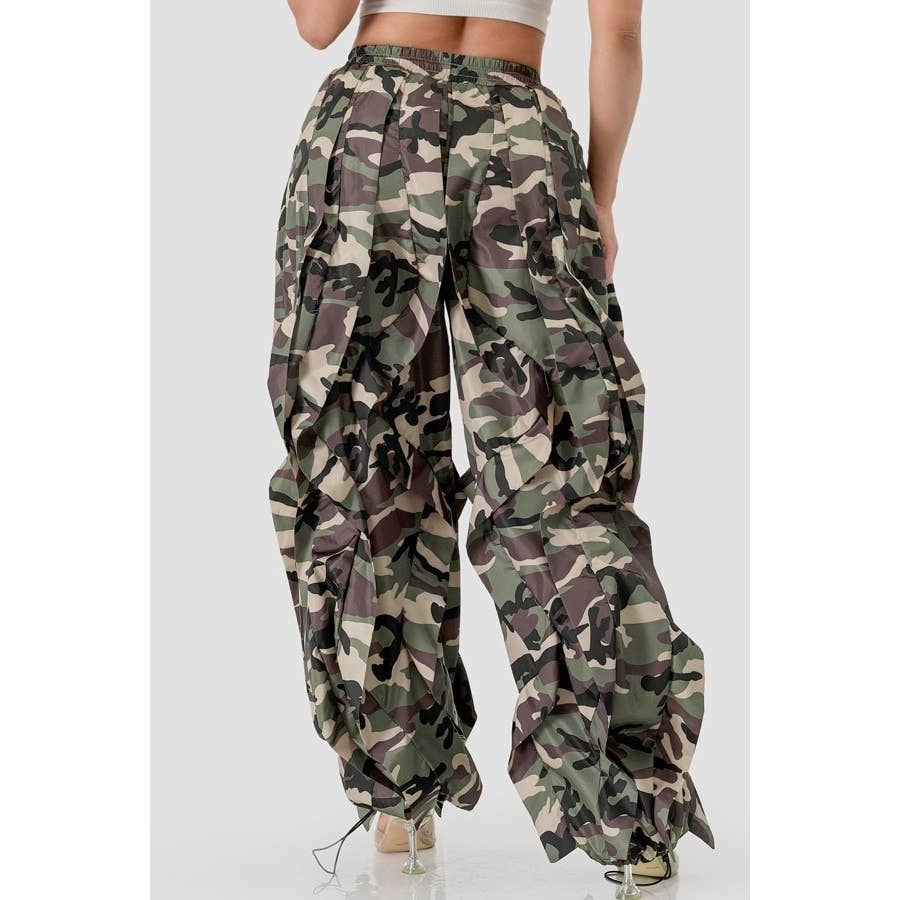 REBEL DRIFT RUFFLE PARACHUTE PANTS: CAMO / S-M-L-XL(2-2-2-2)