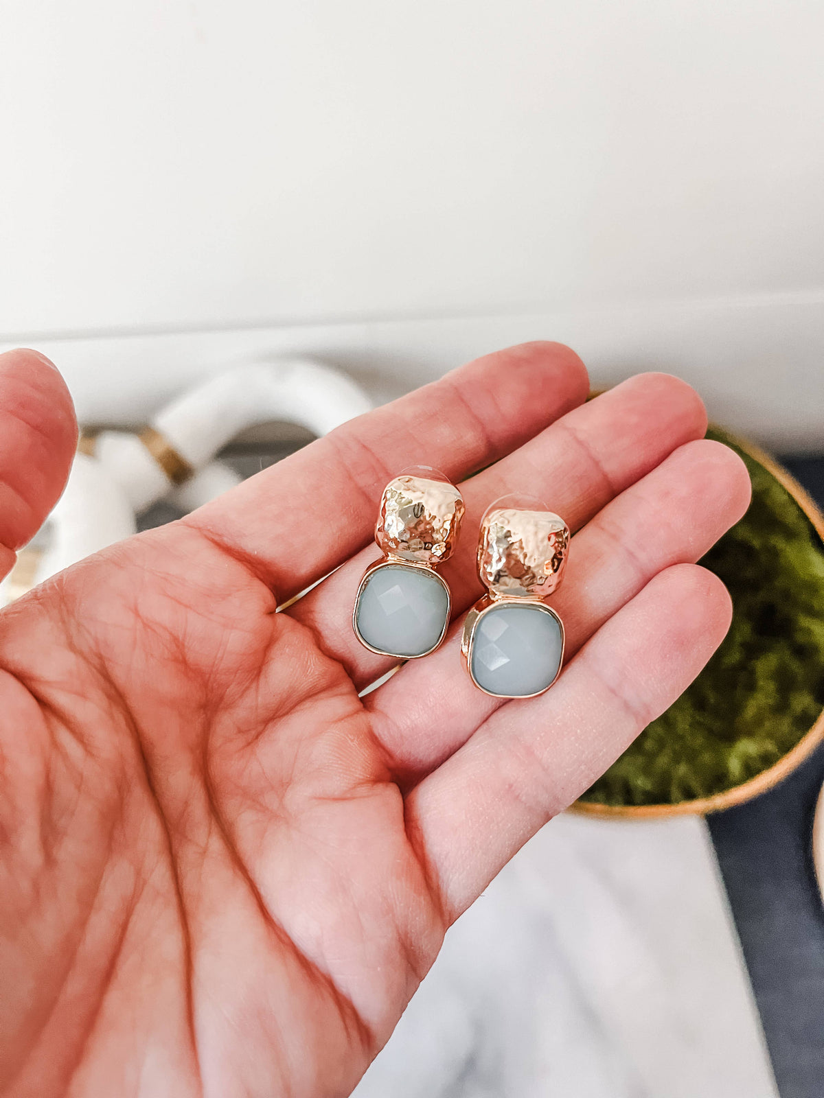 Hammered Gold and Aquamarine earrings