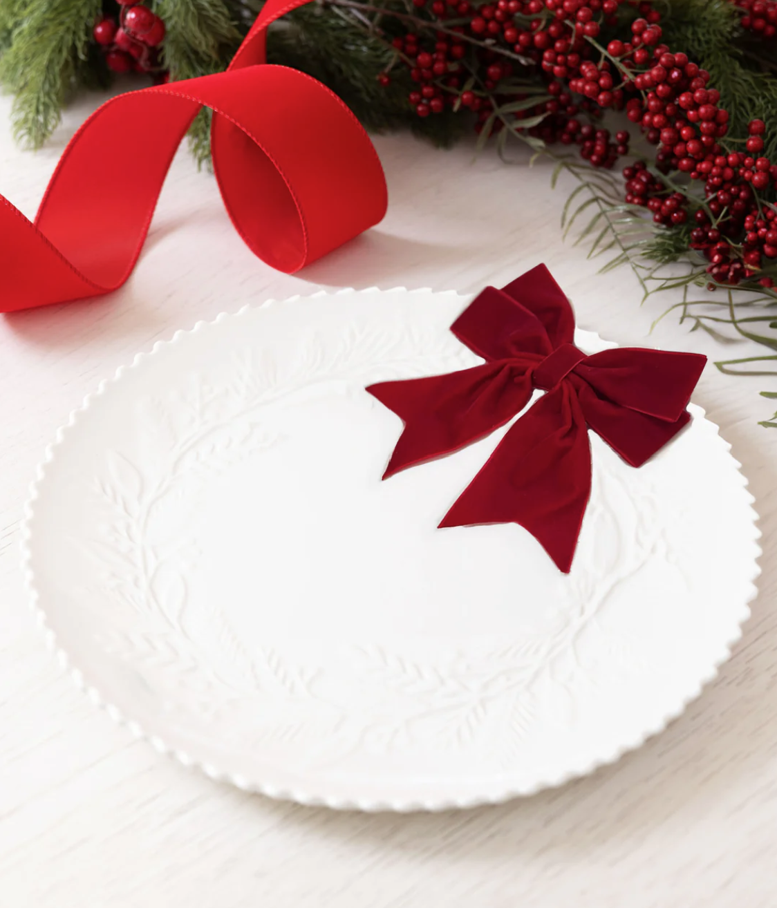 Platter | Embossed Wreath