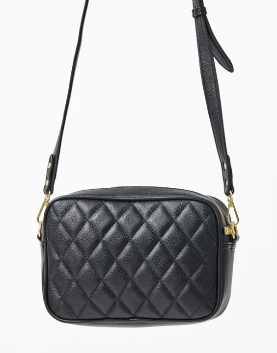 Essential Quilted Crossbody Bag