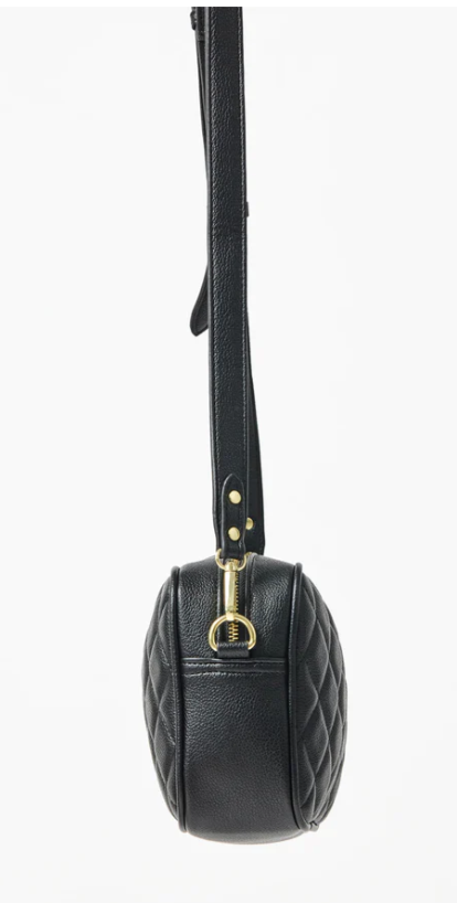 Essential Quilted Crossbody Bag
