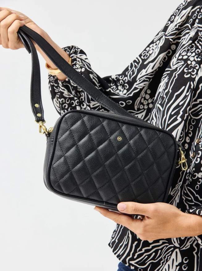 Essential Quilted Crossbody Bag