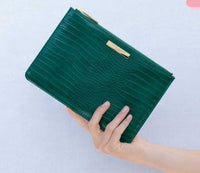 CELINA PERFECT POUCH | FOREST GREEN