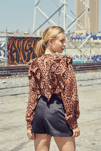 DO+BE LEOPARD PRINT TOP
