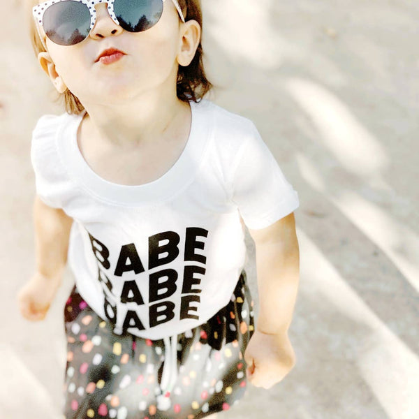 groovy babe tee