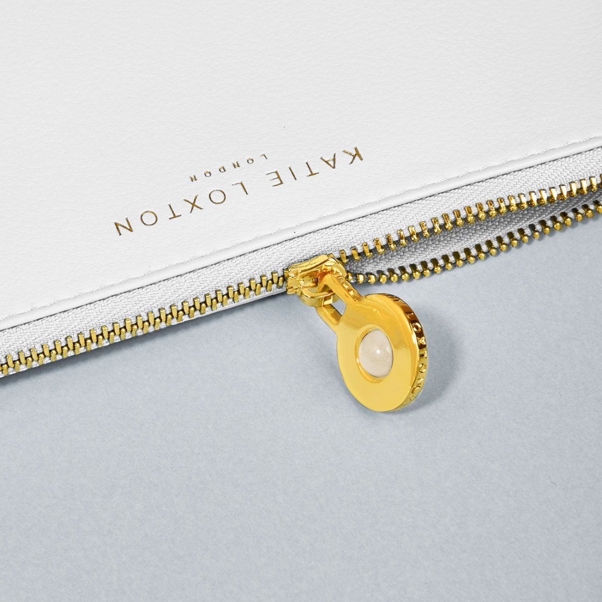 BIRTHSTONE POUCHES   APRIL ROCK CRYSTAL | WHITE